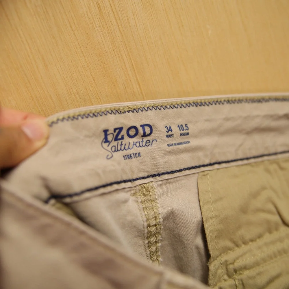 Izod Saltwater Stretch Mens Cargo Shorts Tan 34 Waist 10.5 Inseam Flat Front